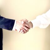 浮気の証拠を掴んだ後にすべきこと｜慰謝料請求・離婚・再構築の進め方